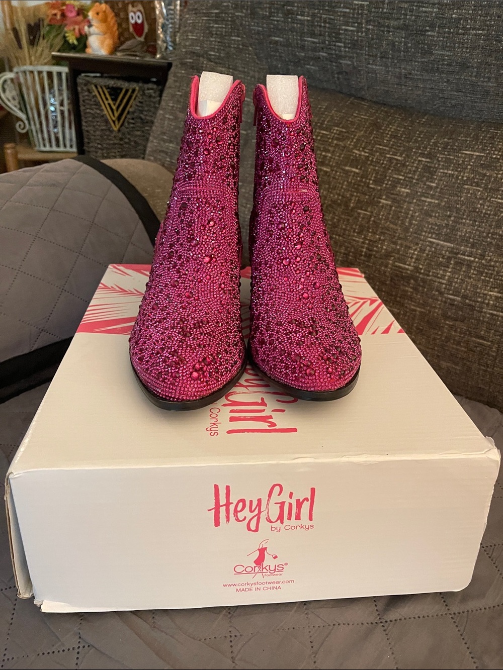HeyGirl by Corkys Hot Pink Beaded Ankle Boots, size 9